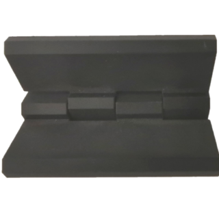 Benekov plastový závěs